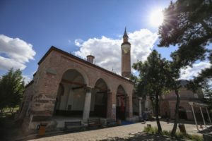 Karacabey Camii ve Külliyesi