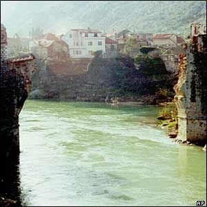 Mostar Köprüsü