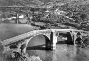 Arslanağa Köprüsü