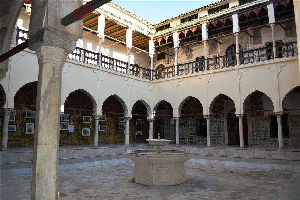 Hacı Ahmed Bey Sarayı