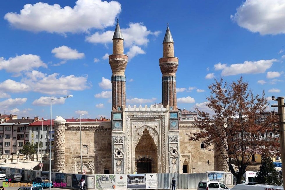 Gök Medrese