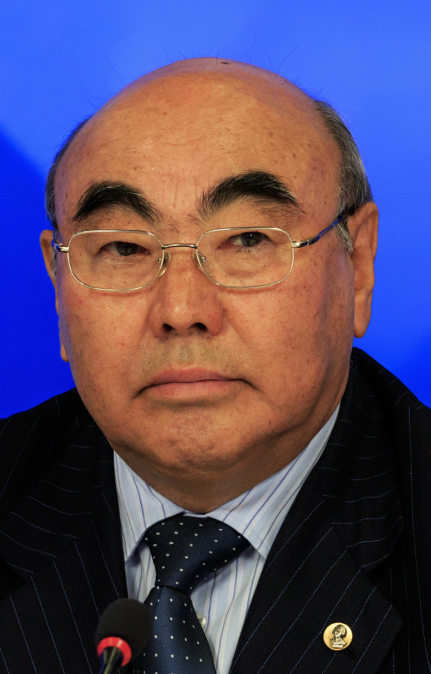 Askar Akayev