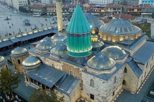 Mevlana Türbesi